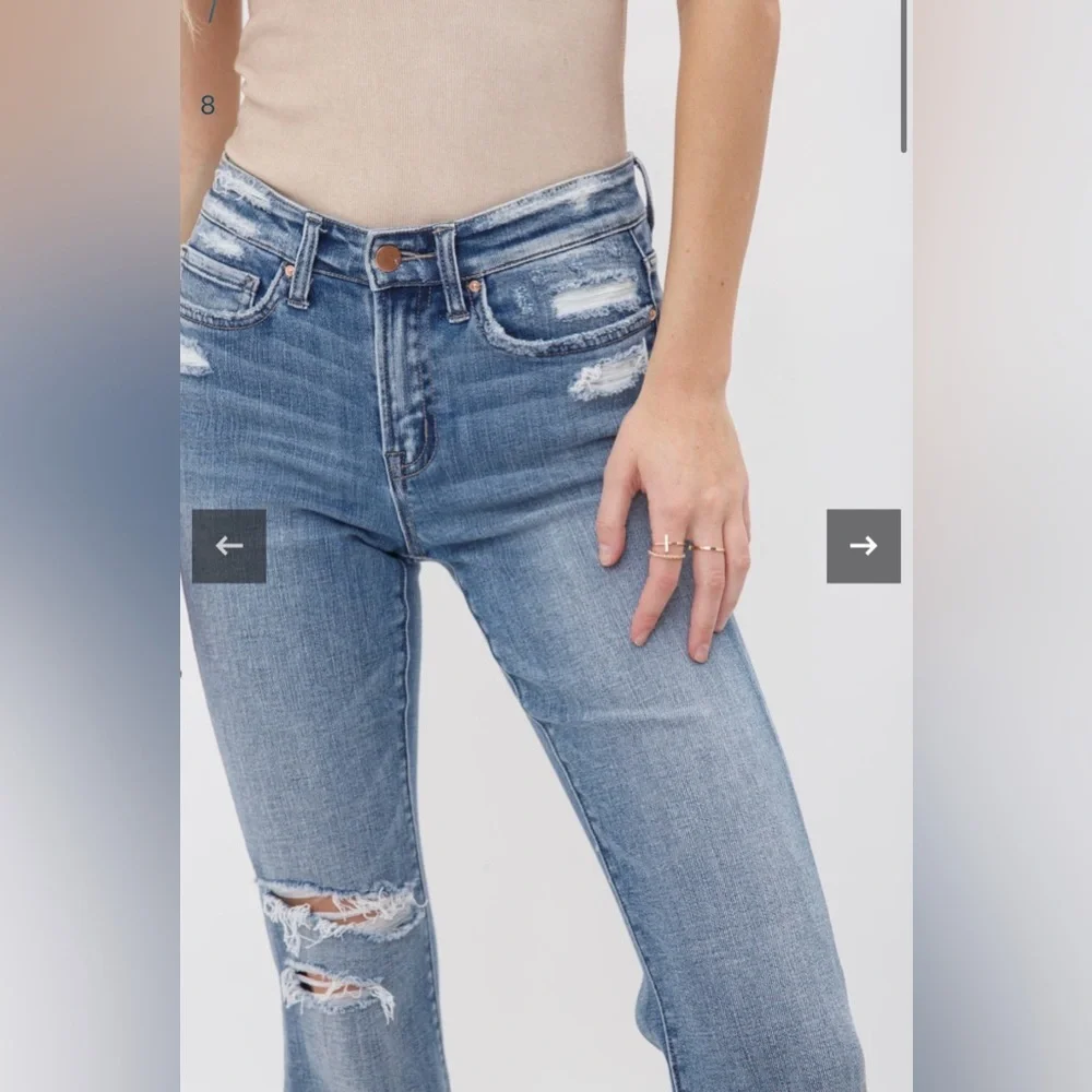 Mica mid rise flared distressed jean - Picture 7 of 8